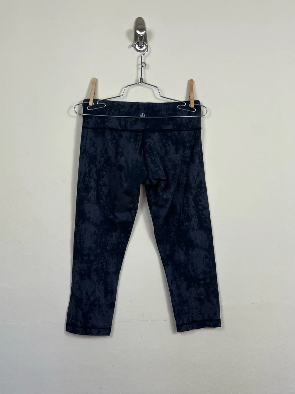 lululemon athletica Dark Charcoal Tie-Dye Capri Leggings